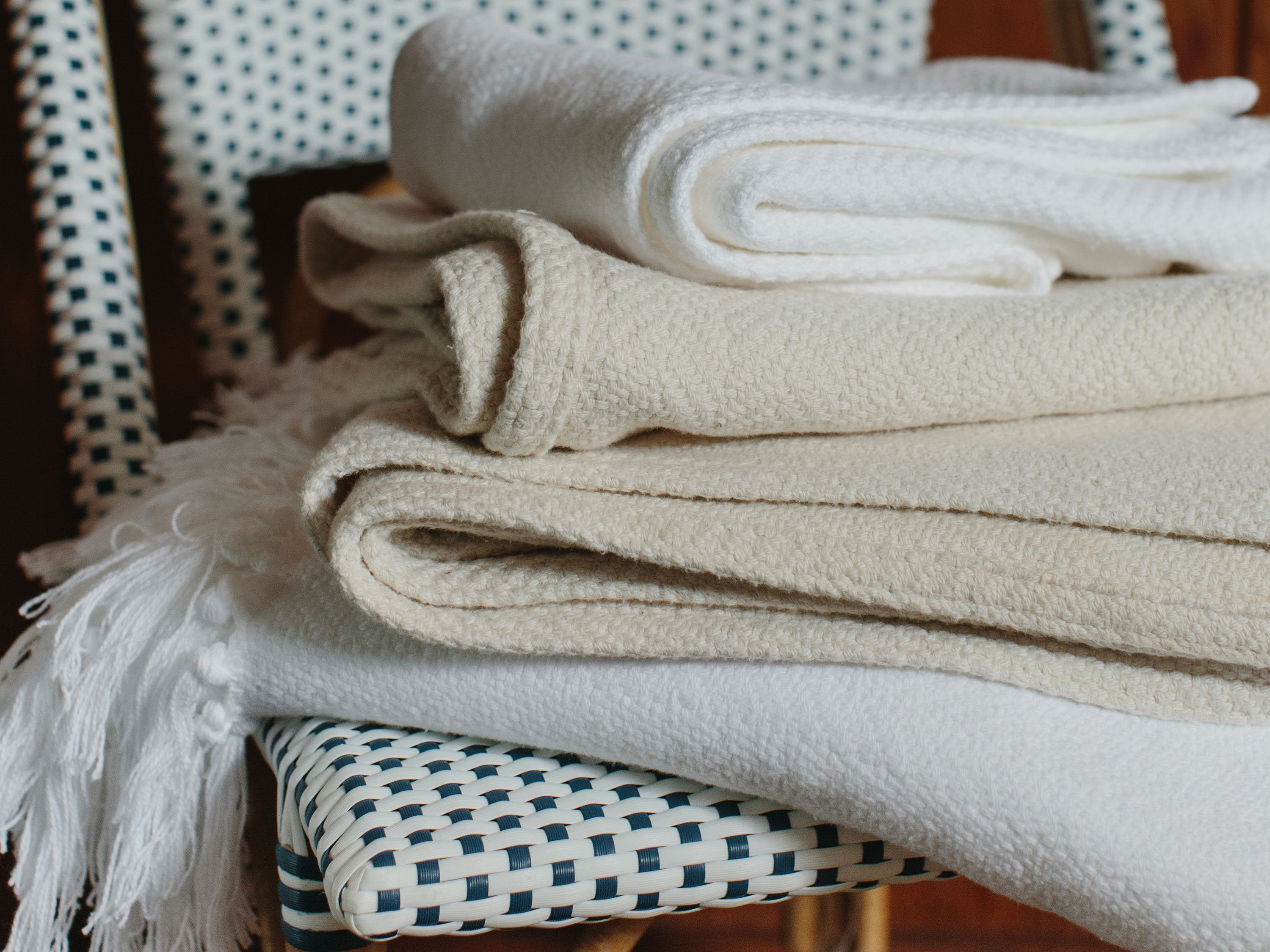 Thermal Cotton Massage Blanket 100% Cotton White 66 x 96